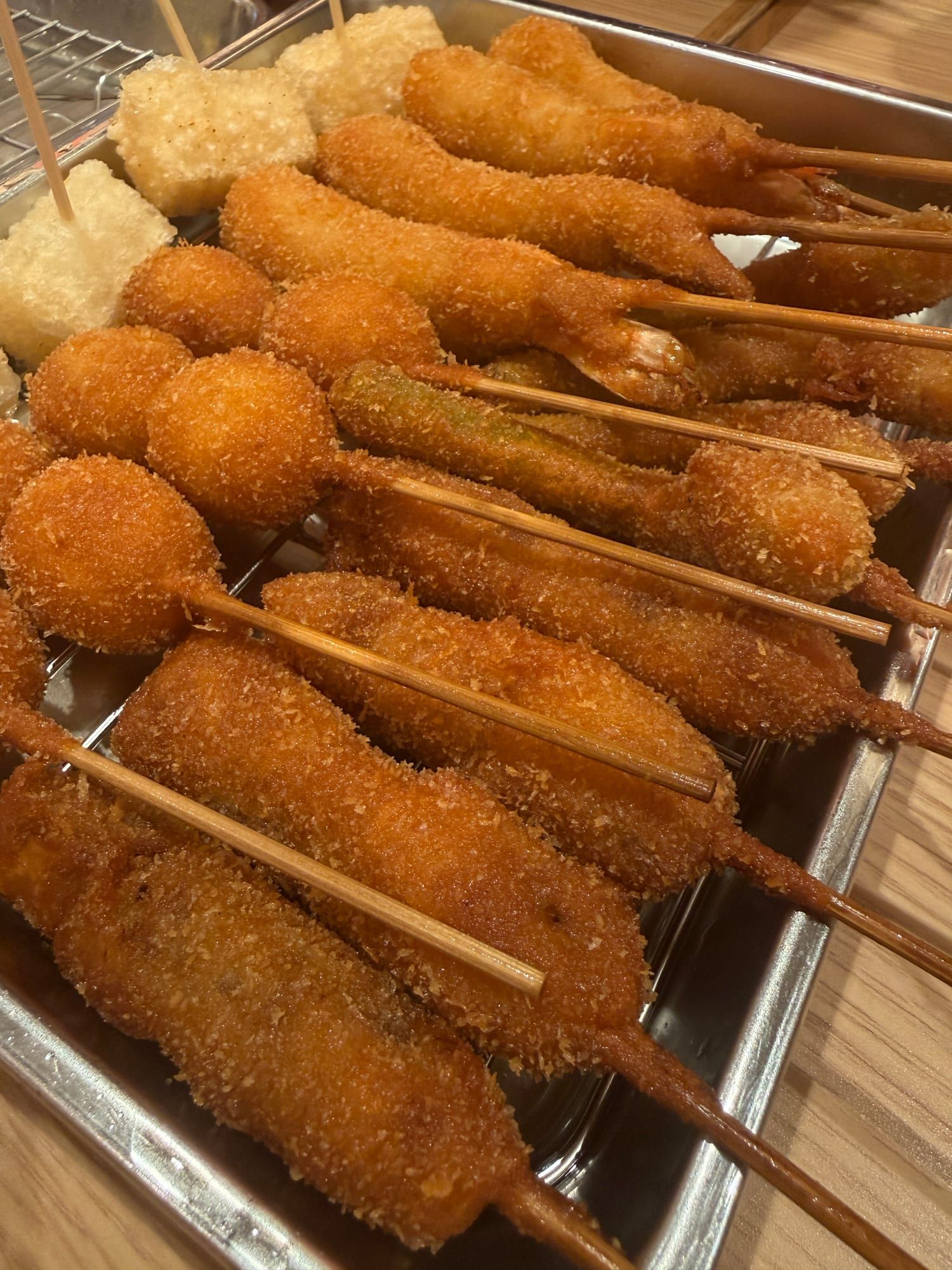 大阪で家族と食べた揚げたての串かつ